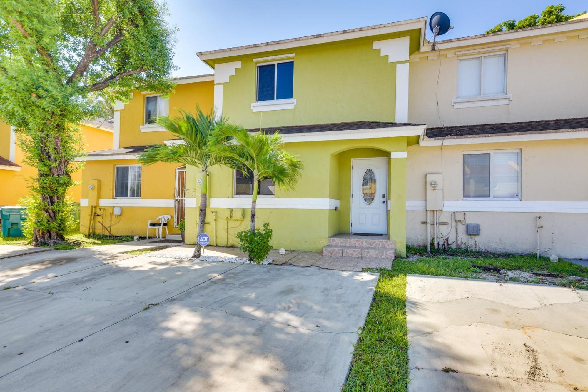 Opa-Locka Townhome, 15 Mi To Miami Beach! 外观 照片