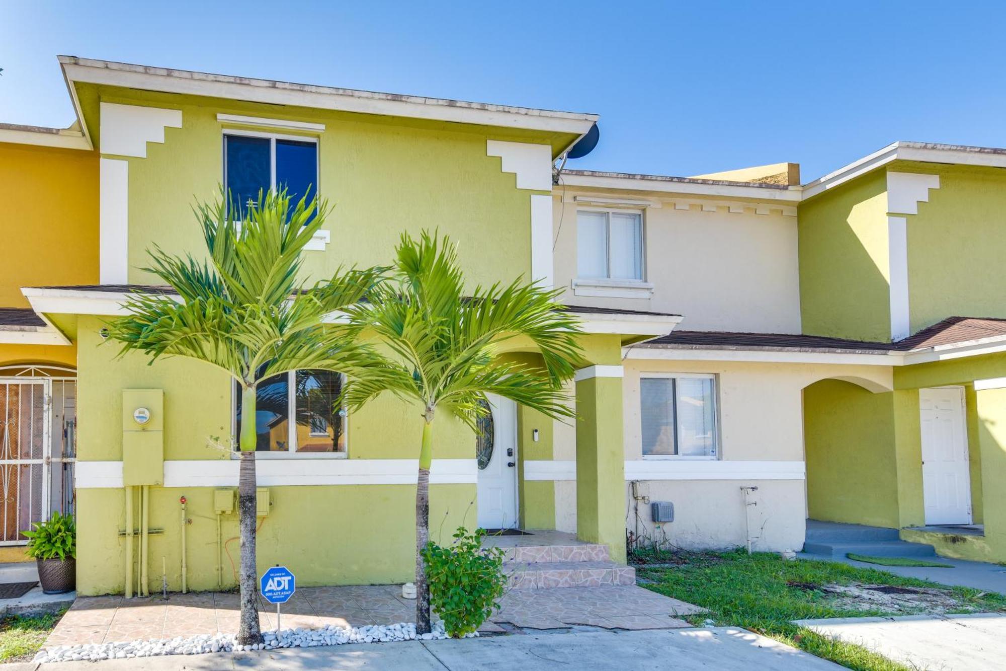 Opa-Locka Townhome, 15 Mi To Miami Beach! 外观 照片