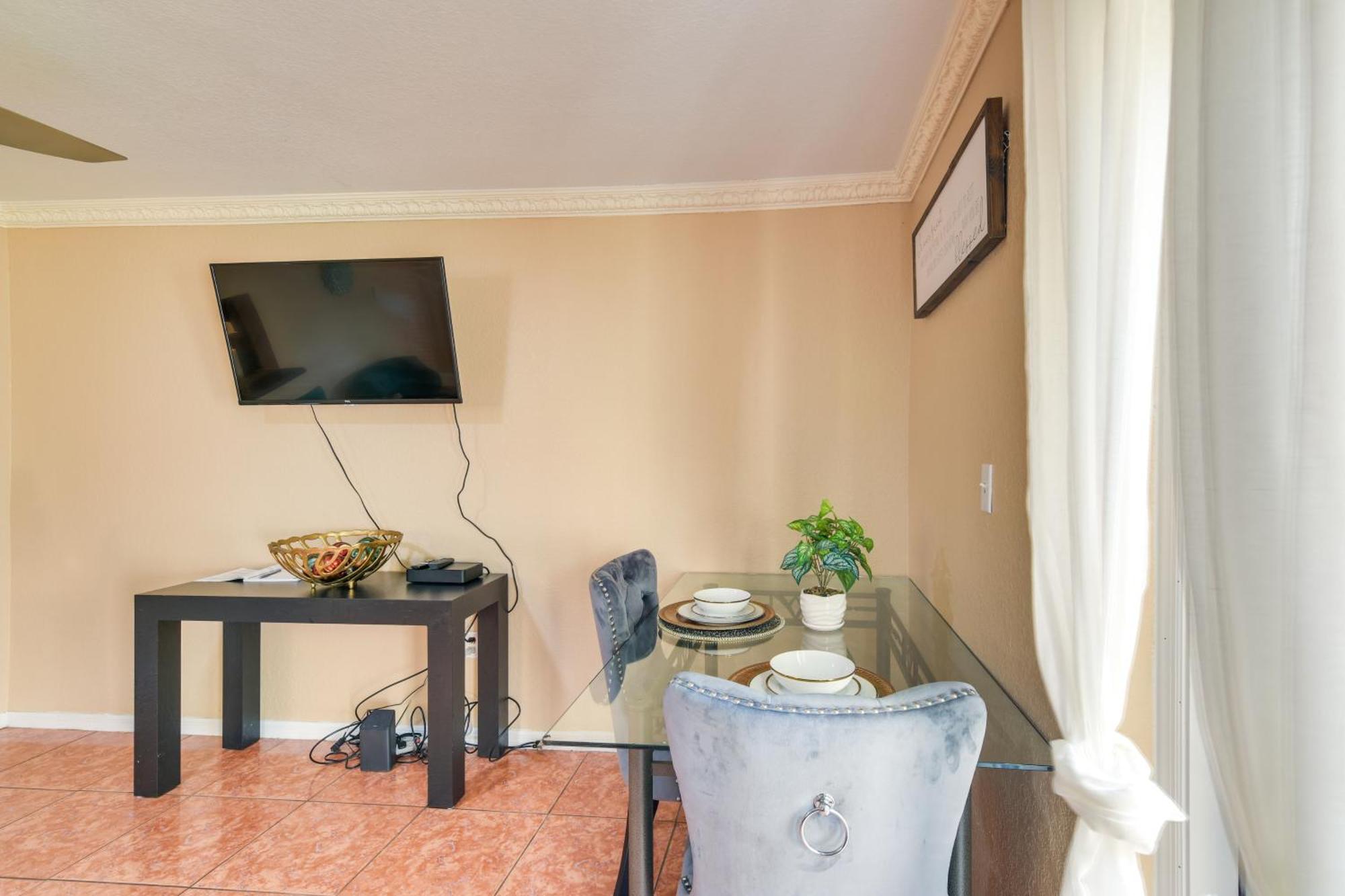 Opa-Locka Townhome, 15 Mi To Miami Beach! 外观 照片