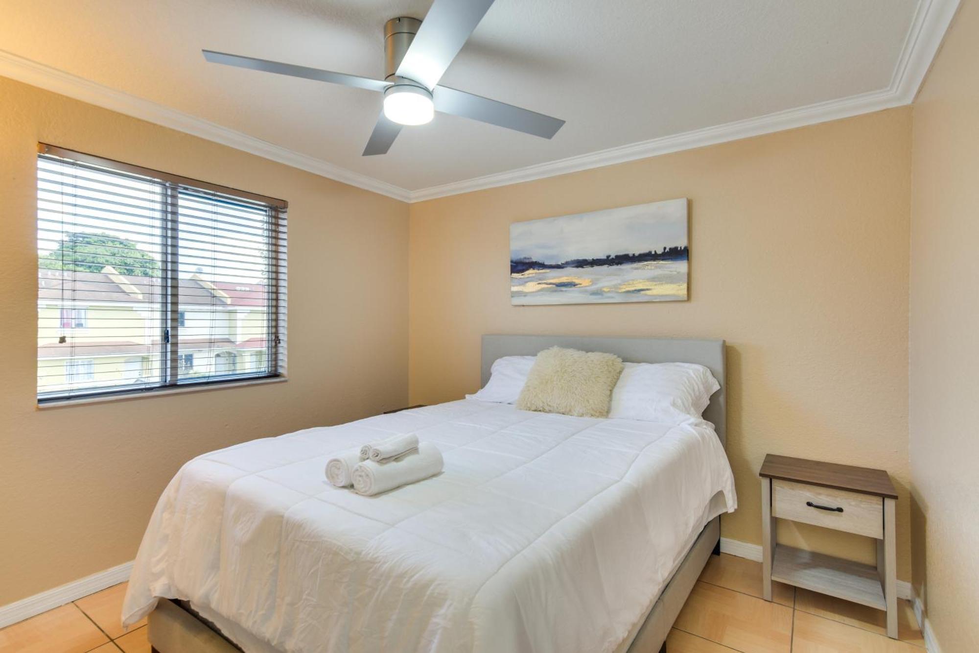 Opa-Locka Townhome, 15 Mi To Miami Beach! 外观 照片