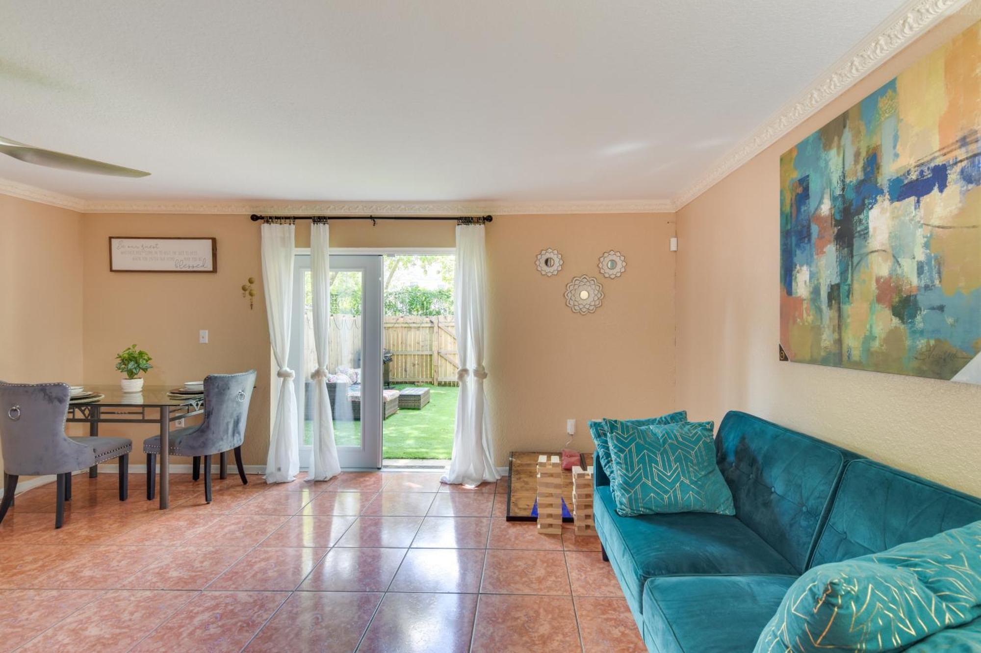 Opa-Locka Townhome, 15 Mi To Miami Beach! 外观 照片