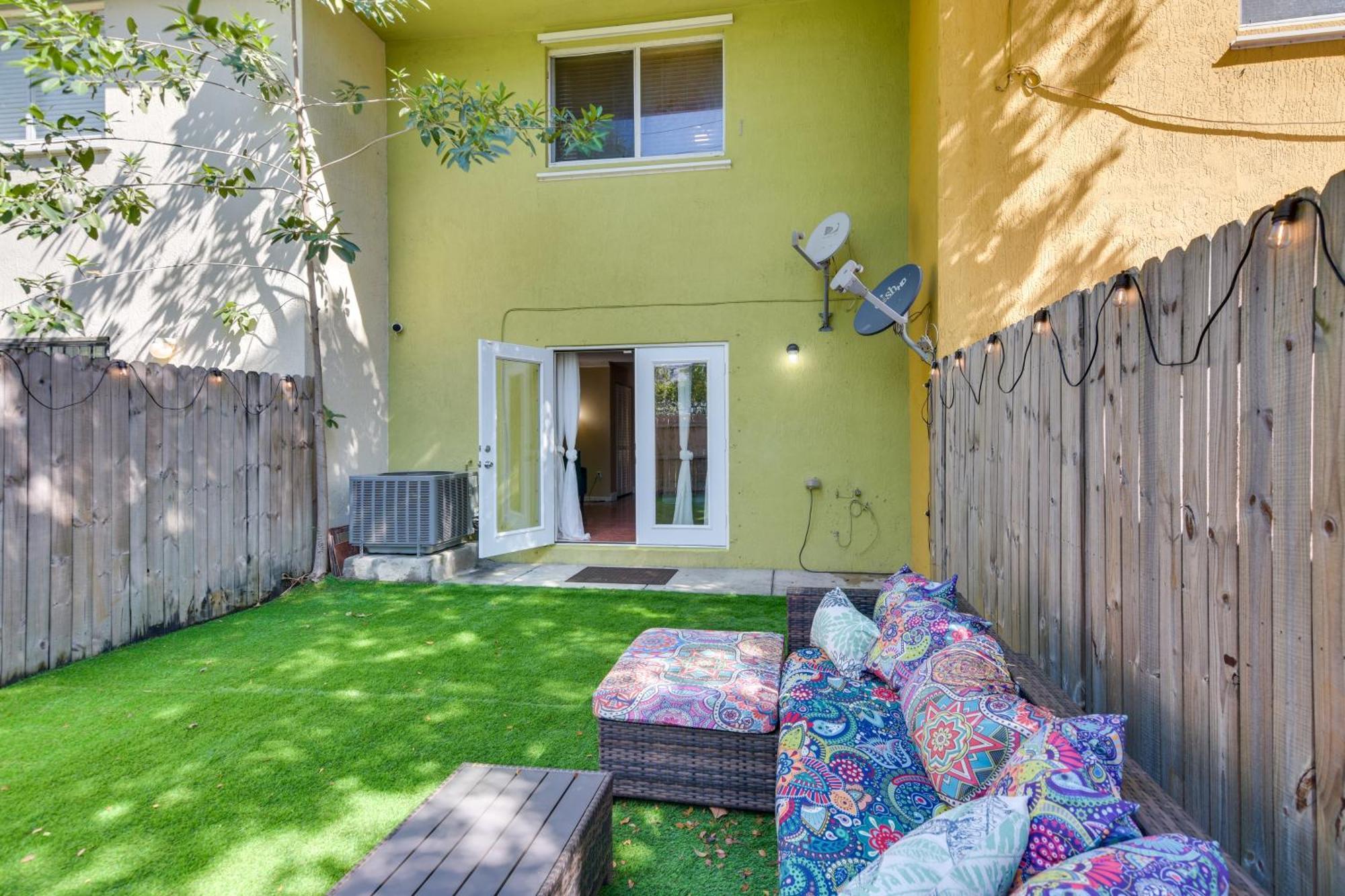 Opa-Locka Townhome, 15 Mi To Miami Beach! 外观 照片